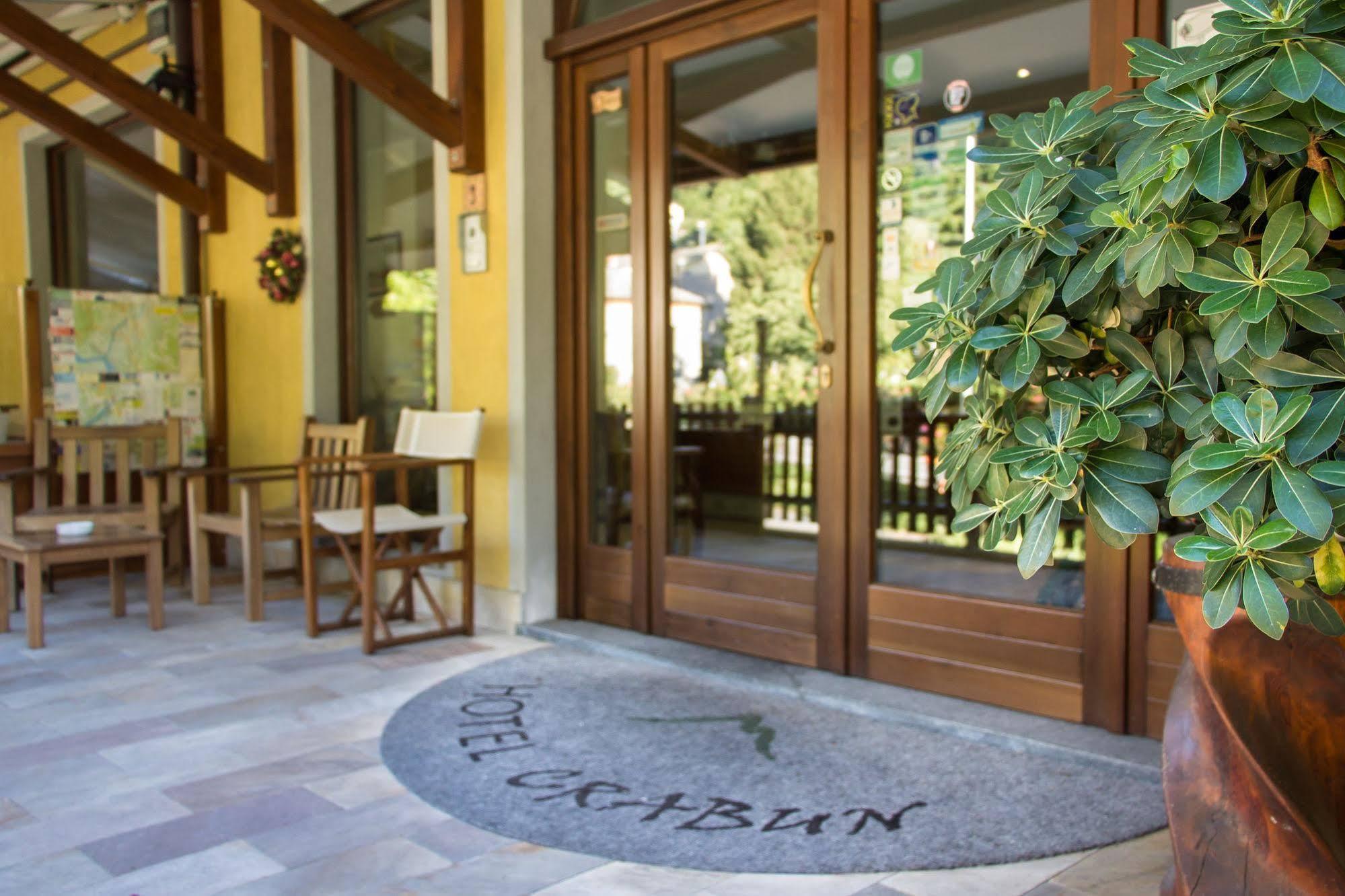 Crabun Hotel Pont-Saint-Martin Ngoại thất bức ảnh