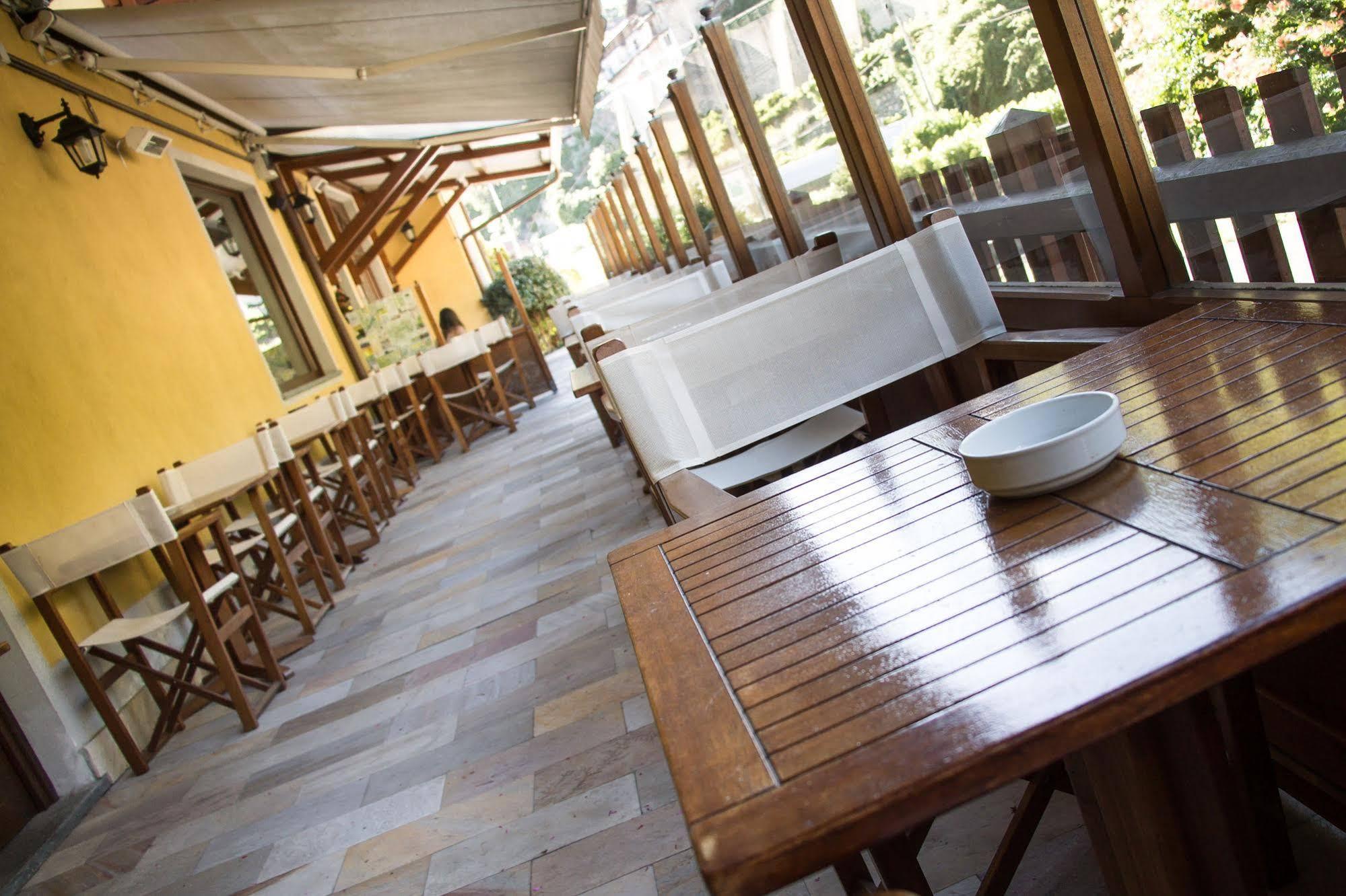 Crabun Hotel Pont-Saint-Martin Ngoại thất bức ảnh